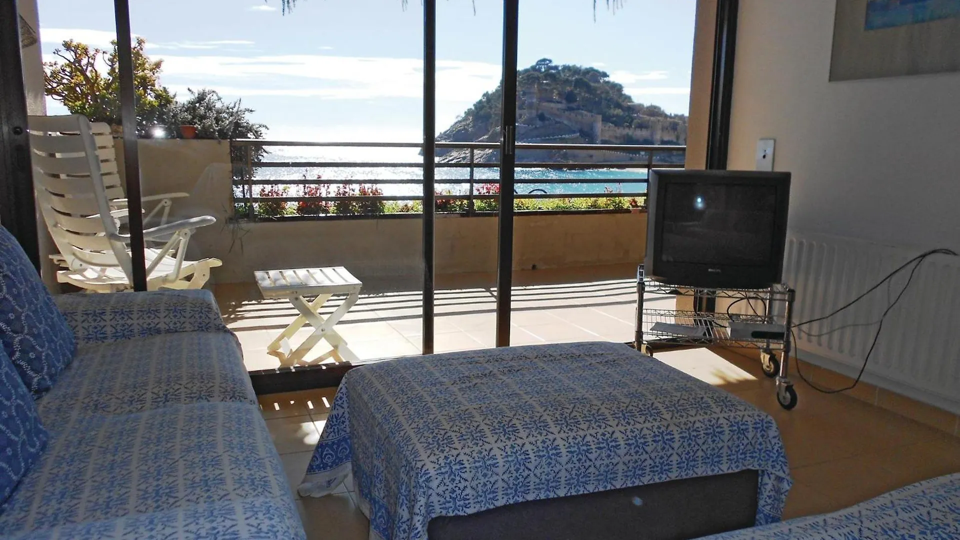 Stunning Apartment In Tossa De Mar With Wifi