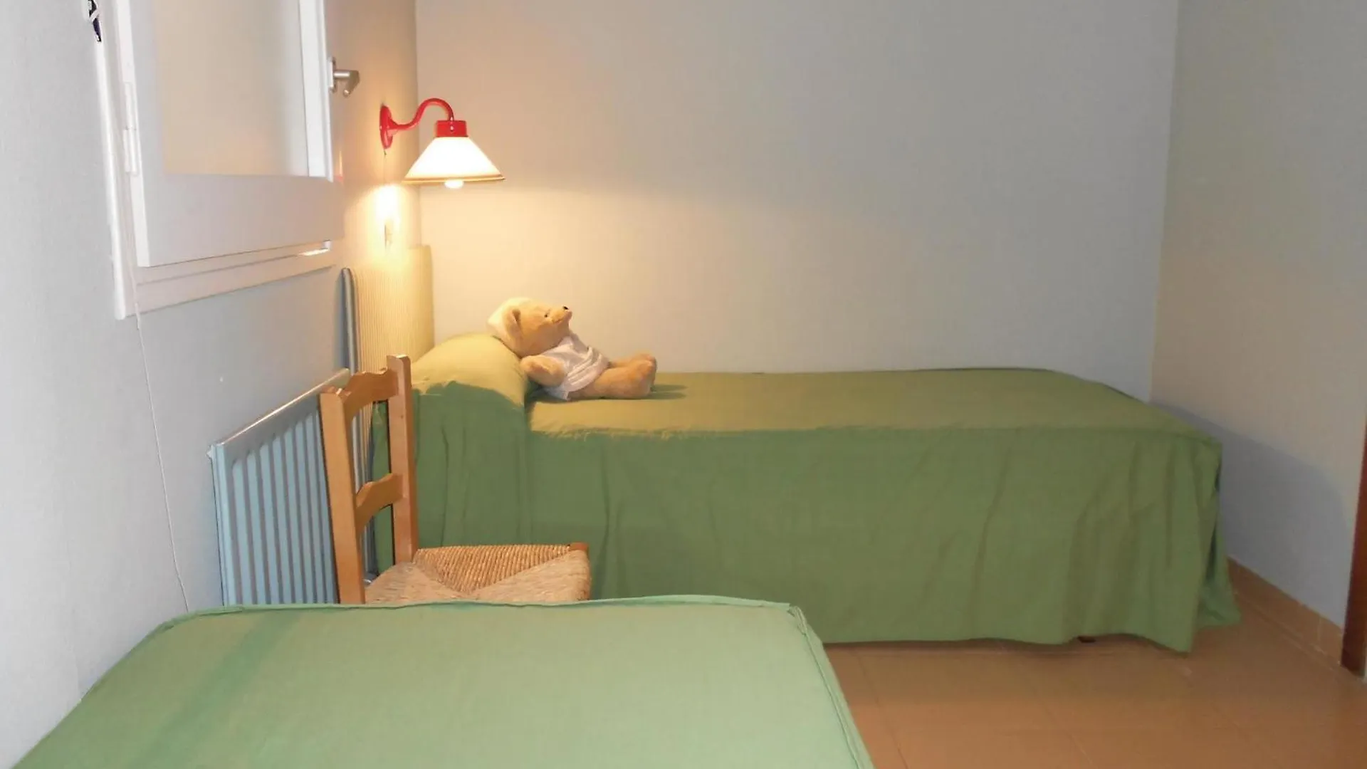 Stunning Apartment In Tossa De Mar With Wifi 0*,